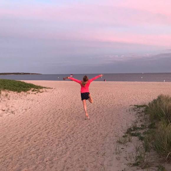 Meet your Posher, Alyssa - Picture 1 of 1